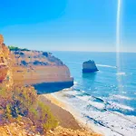 Ocean View Skyline ‚hakuna Matata' *
