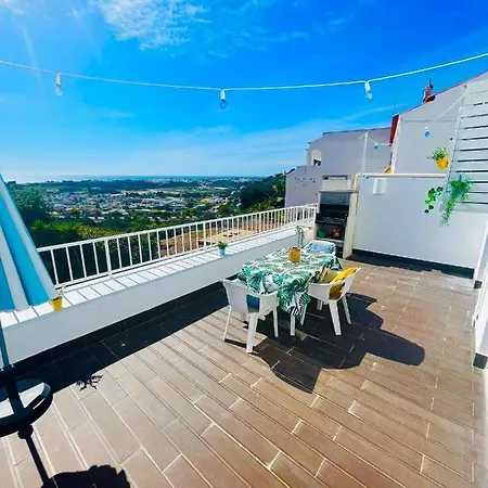 Ocean View Skyline ‚hakuna Matata' Appartement