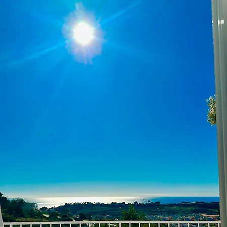 Ocean View Skyline ‚hakuna Matata' アパート *